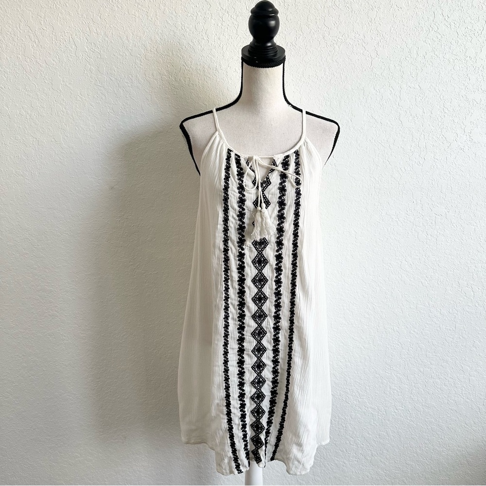 Romeo & Juliet Couture White Embroidered Dress Spaghetti Strap Tassel Medium NEW